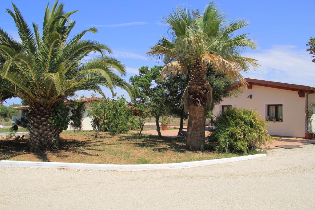 Agliado Villa Platamona Buitenkant foto