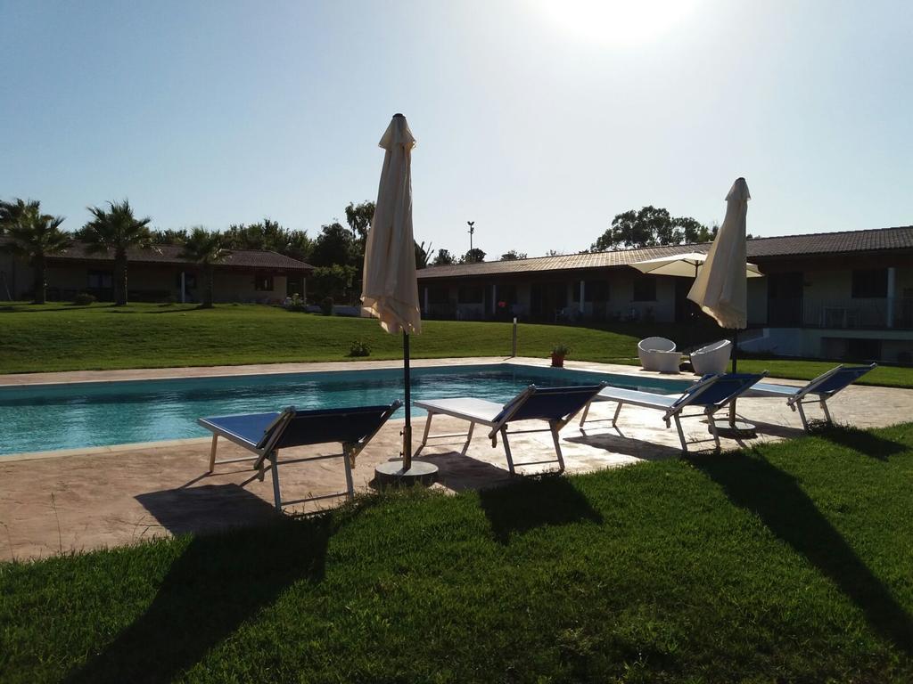 Agliado Villa Platamona Buitenkant foto