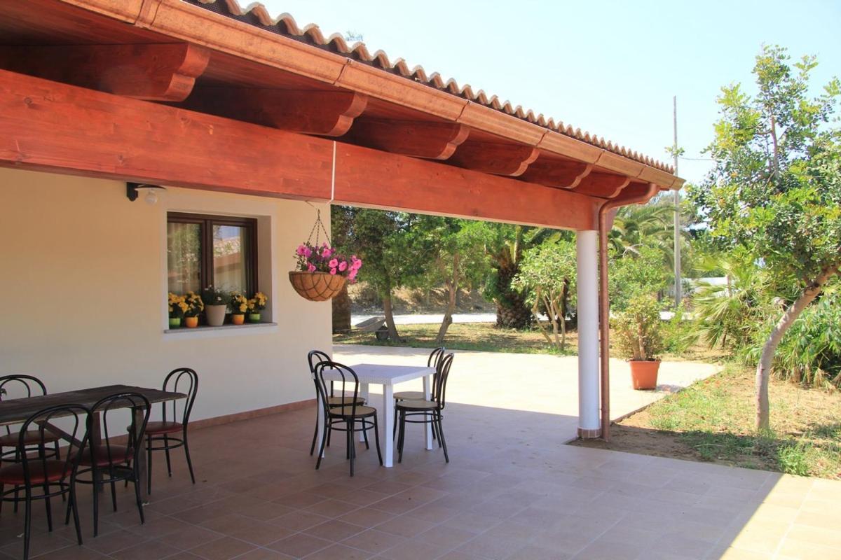 Agliado Villa Platamona Buitenkant foto